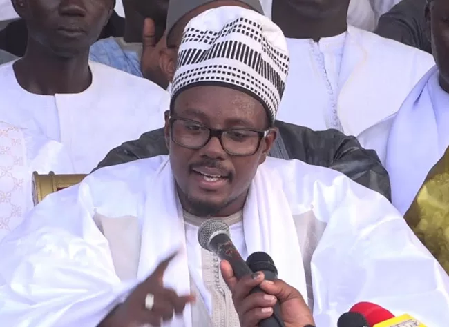 Passeports diplomatiques : Cheikh Bass clarifie son rôle auprès du khalife