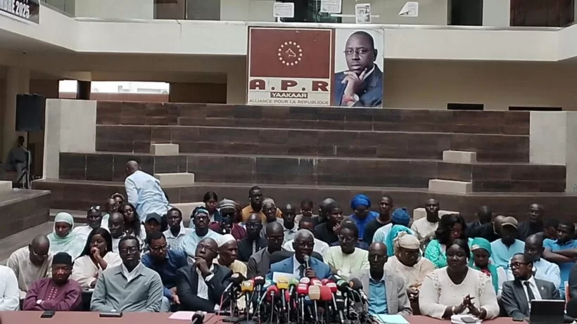 Face à Pastef, l’APR de Macky Sall veut fédérer l’opposition autour d’un « puissant bloc »