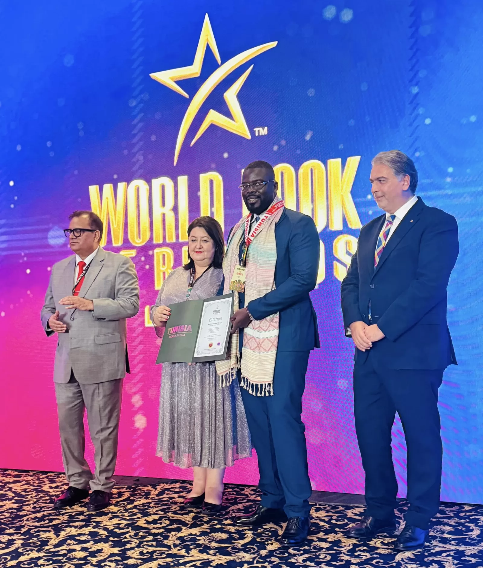 Distinction internationale : Mouhamed Cherif Gueye intègre le prestigieux Top 100 du World Book of Records à Londres