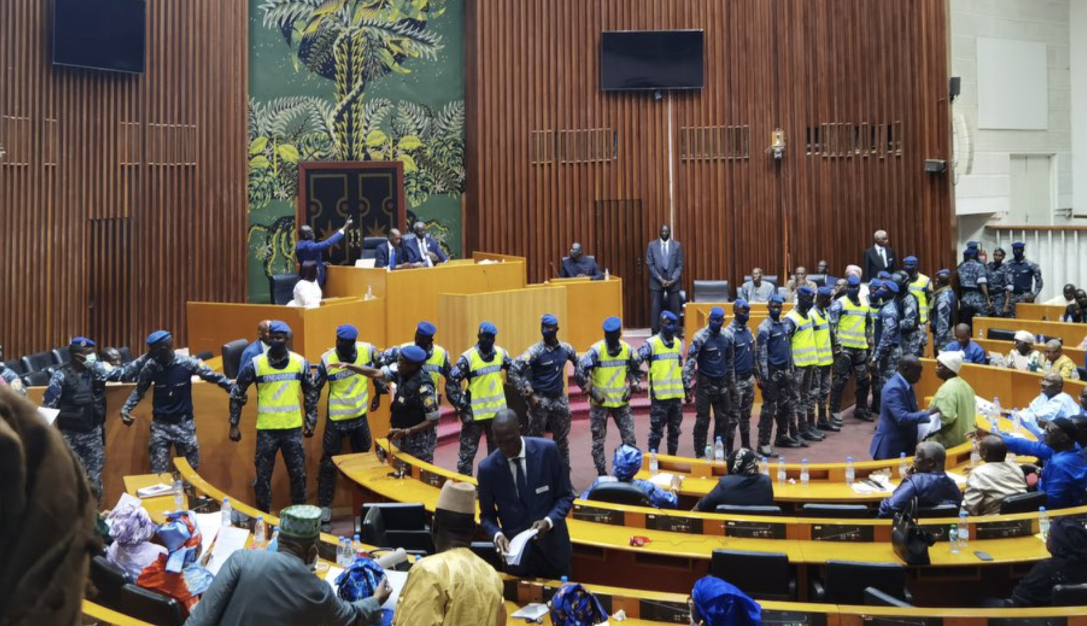 Réaction de Papiss Demba Cissé au report de l’élection présidentielle : Une voix forte du sport sénégalais