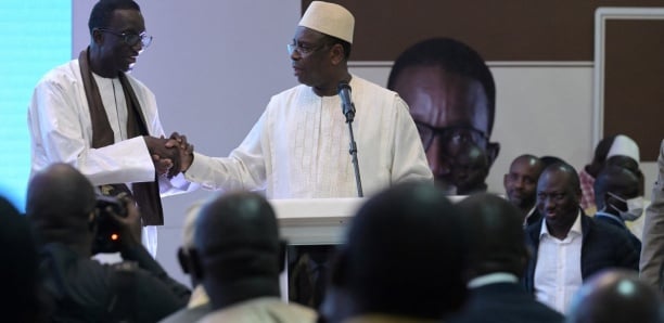 Remaniement de dernière minute dans la course présidentielle sénégalaise : Macky Sall lâche Amadou Ba en faveur de Mahammad Dionne