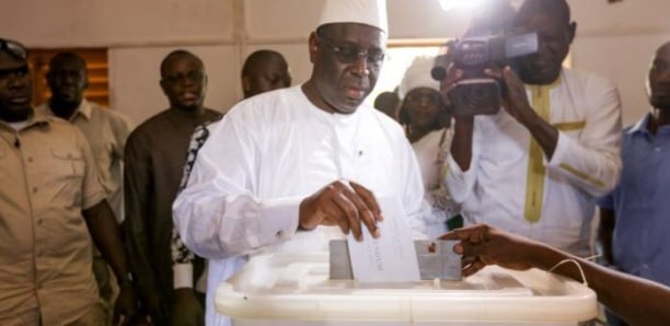 Présidentielle au Sénégal : Macky Sall met en garde contre les déclarations prématurées de victoire