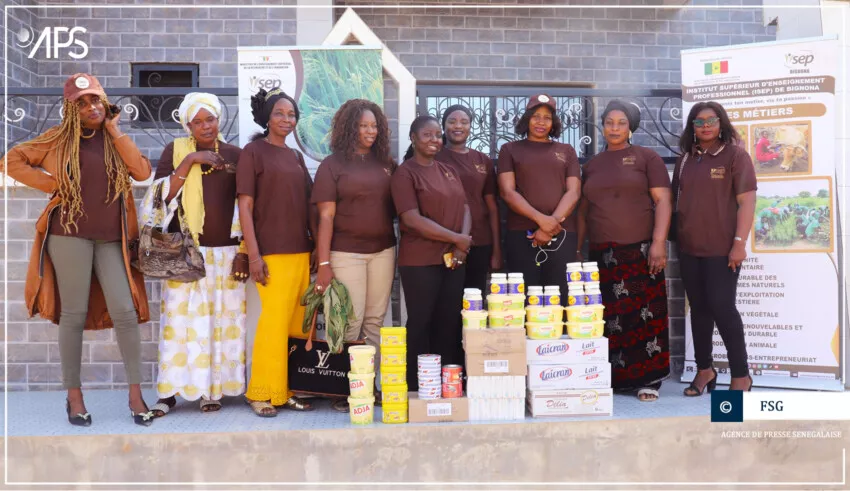 Bignona, Sénégal : Don alimentaire offert aux enfants du centre de réinsertion sociale par des enseignantes de l’ISEP