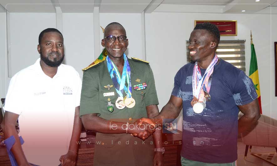 Réception d'Edmond Sanka par le CEMGA : Le Champion de Paracanoë Représentera le Sénégal aux Jeux Olympiques de Paris