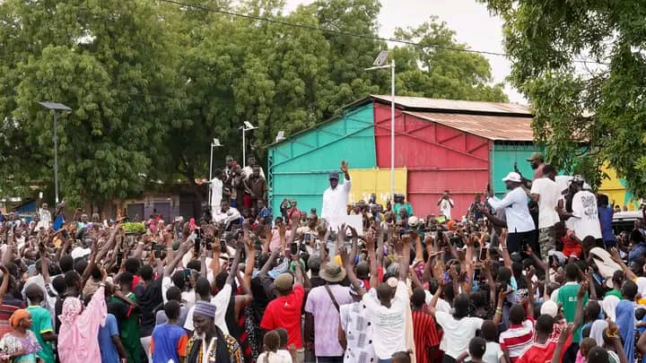 À Keur Madiabel, Ousmane Sonko lance sa tournée nationale sous le signe d’une forte mobilisation militante